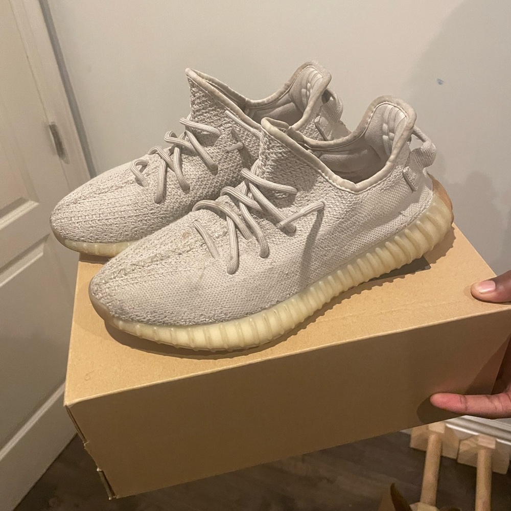 adidas Yeezy Boost 350 V2
Sesame size 8 mens
#yeezy #adidas